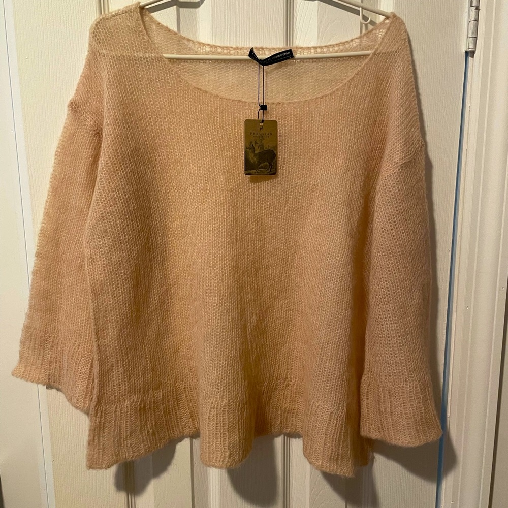 NWT Peruvian Connection tan knit pullover sweater